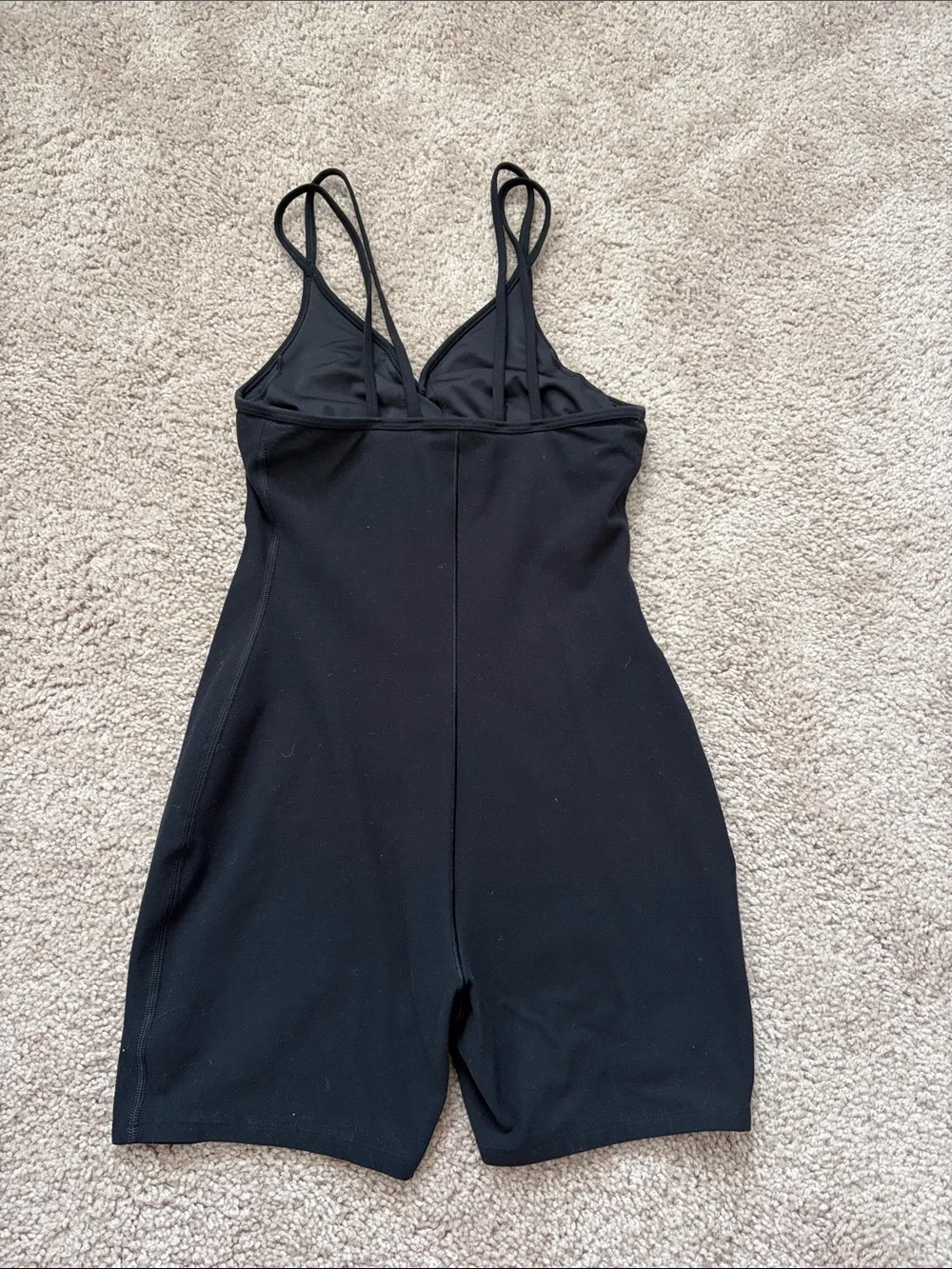 ALO Yoga sleek black